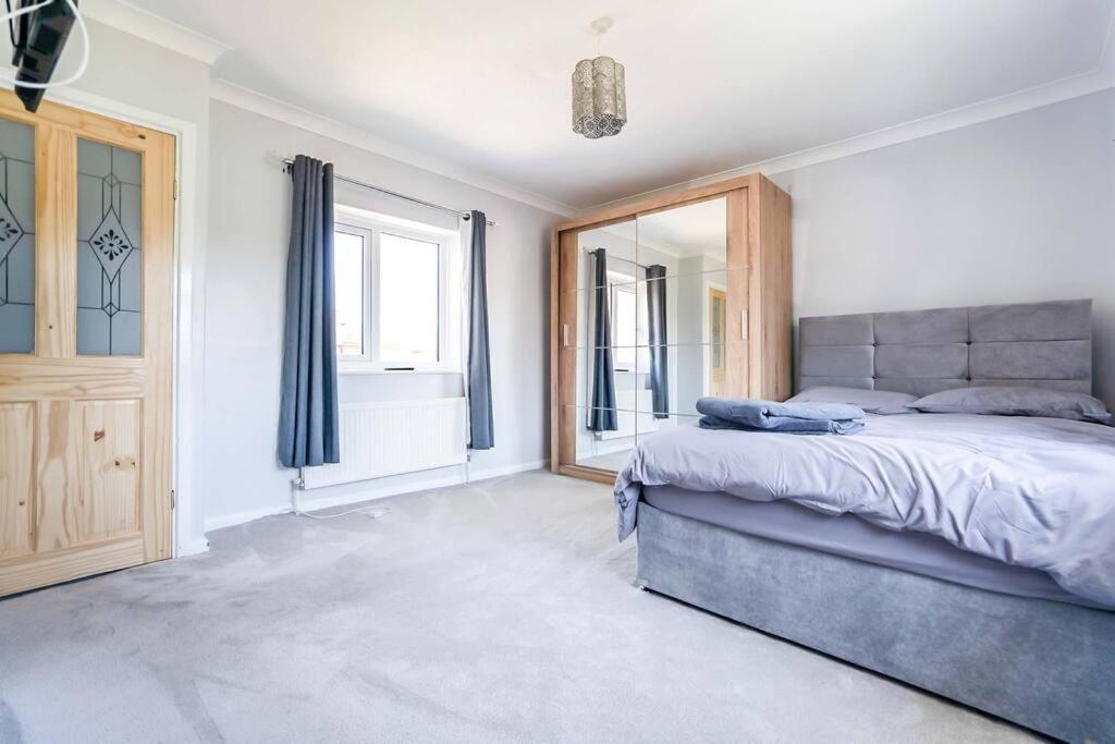 Beautiful 3 Bedroom Home, 10 Minutes Walk To Beach. Cleethorpes Esterno foto
