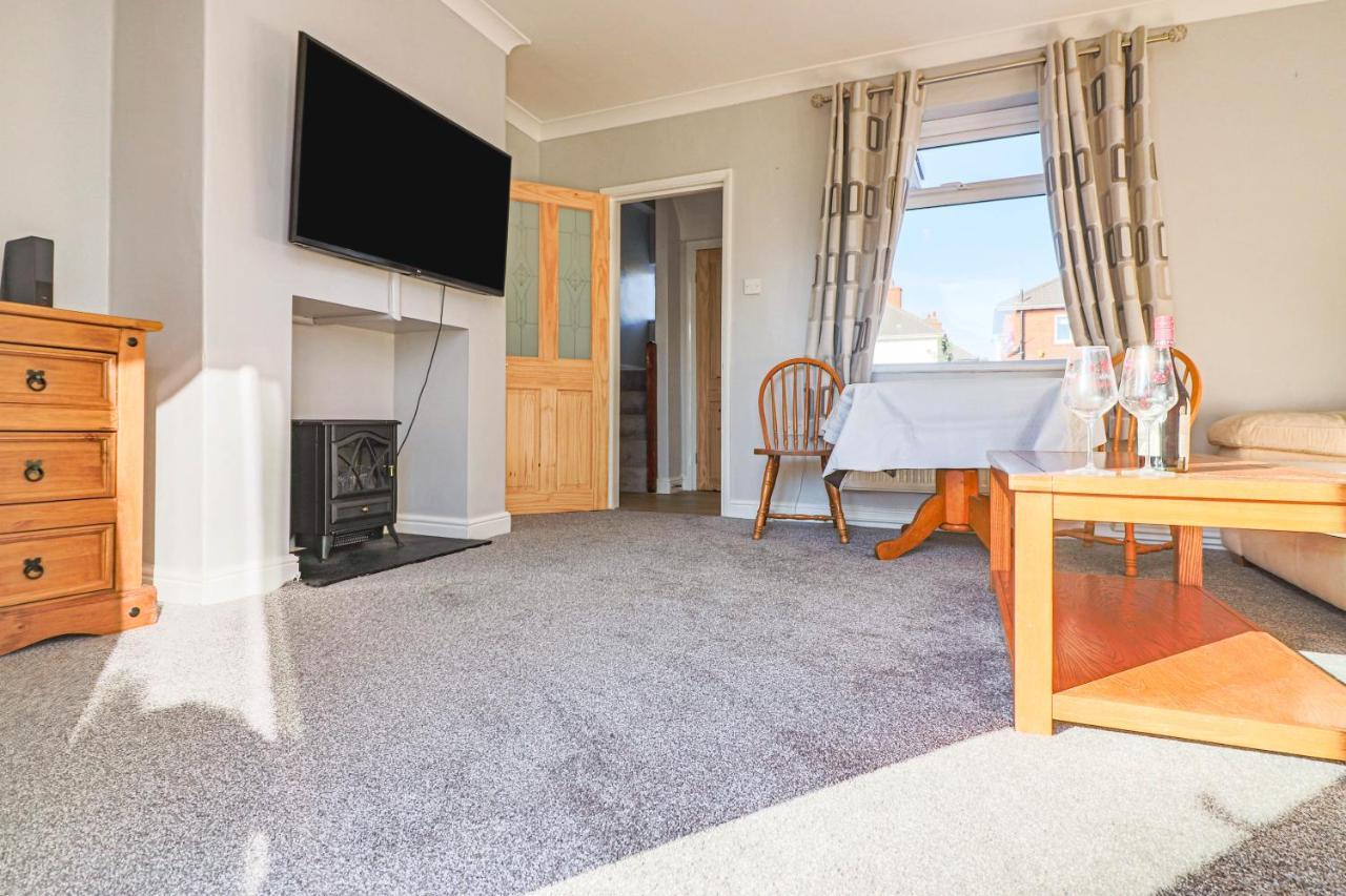 Beautiful 3 Bedroom Home, 10 Minutes Walk To Beach. Cleethorpes Esterno foto